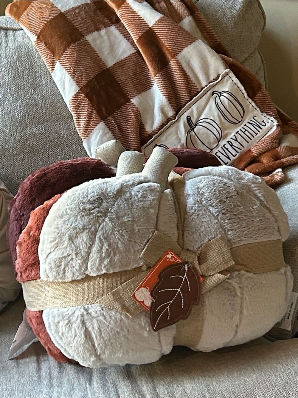 NWT! Fall Autumn Harvest Pumpkin Cream Rust  Brown Holiday Throw Pillow Set